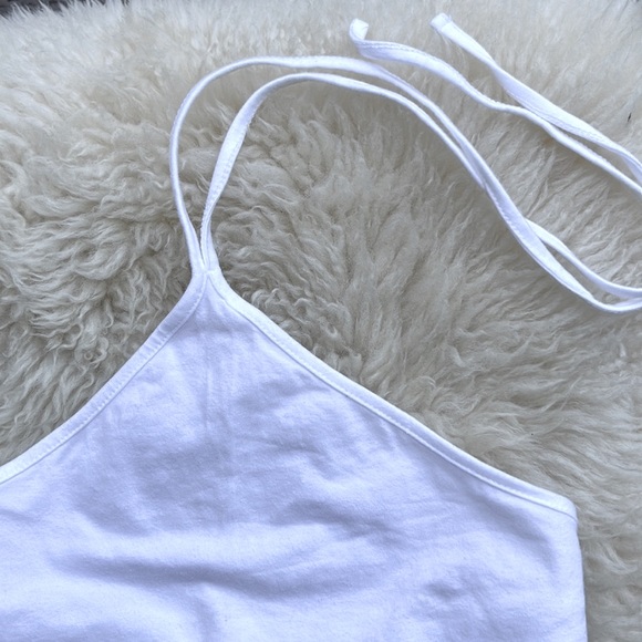 4 FOR $25 - NWOT White Ribbed Halter Top - Picture 3 of 5